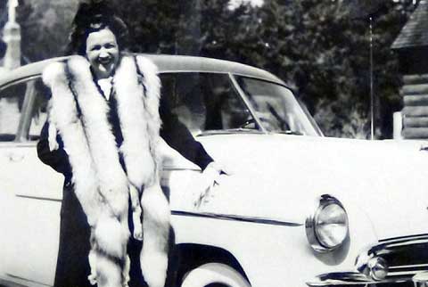 Grandma Billie with old car
